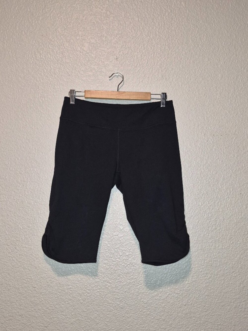 Zella Black Cropped Capri Leggings Size L Scalloped Hem Activewear Women's